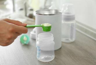 Productos para la primera alimentación de los recién nacidos.