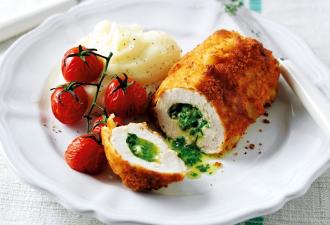 Chicken Kiev - herkullisin resepti vaiheittaisilla valokuvilla