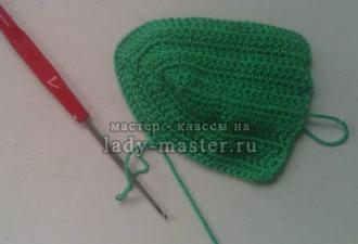 DIY green knitted swimsuit - fashionable and stylish!